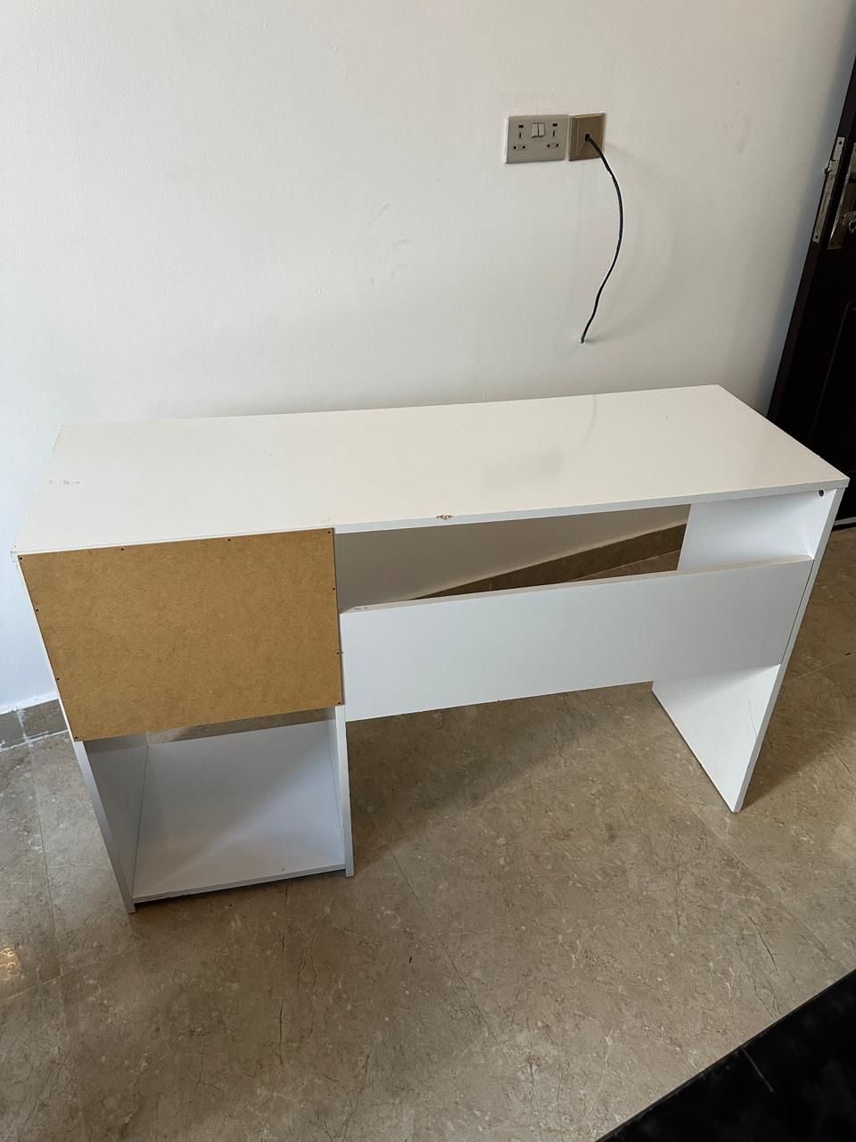 White Study Table/Dresser with 2 Drawers - Great Condition! Only OMR 20!