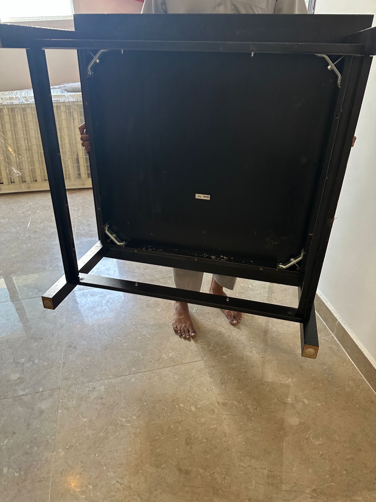 Nice Small Coffee Table - Great Condition! Only OMR 10!